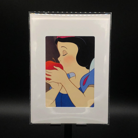 Handmade Disney Greeting Card - Snow White biting the Apple